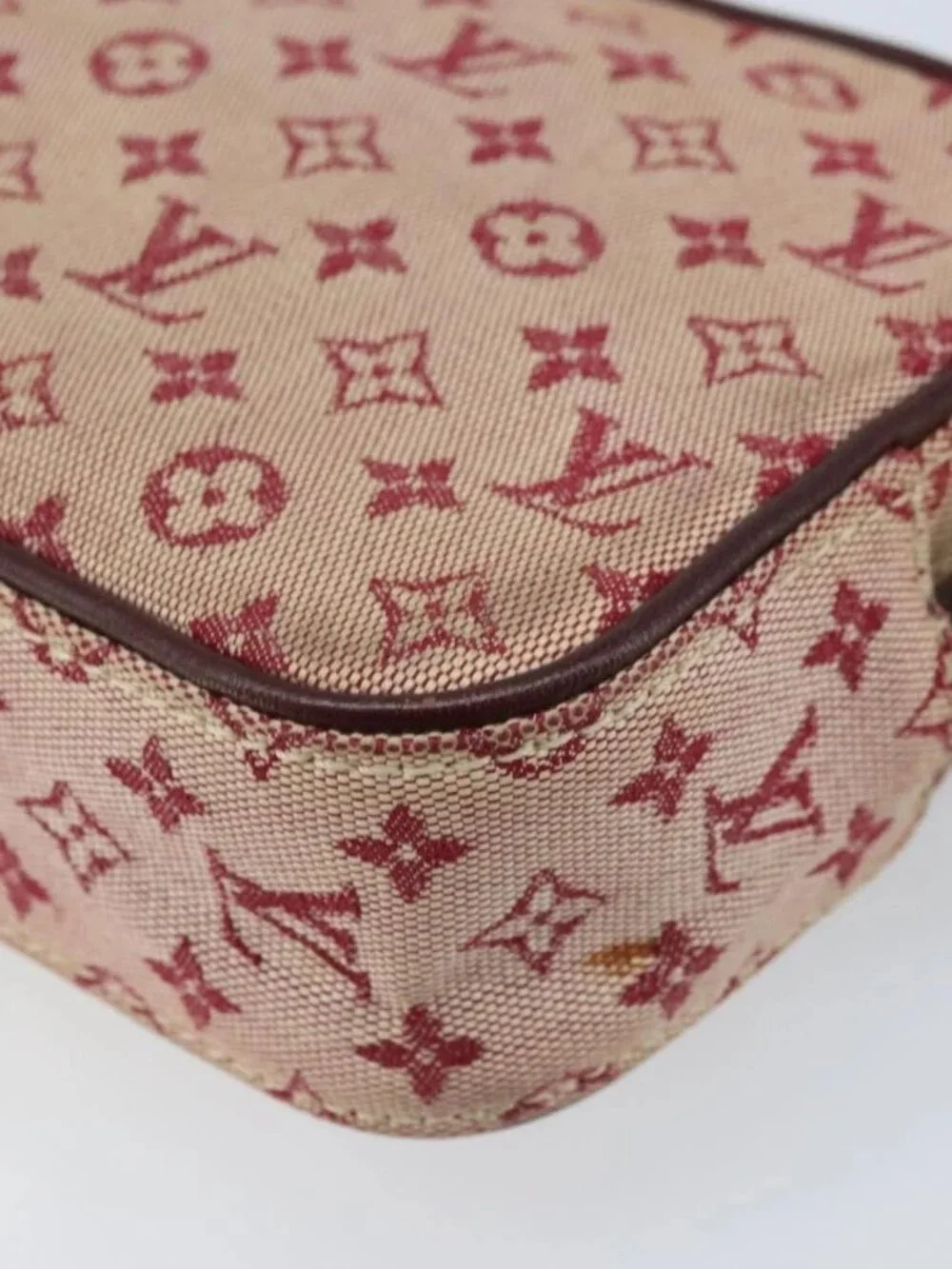 LOUIS VUITTON Monogram Mini Juliet MM Shoulder Bag Red M92219 LV Auth BA10930 - Picture 5 of 16